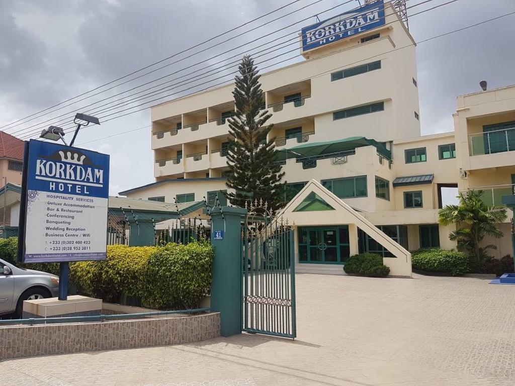 Korkdam Hotel Achimota Exterior photo