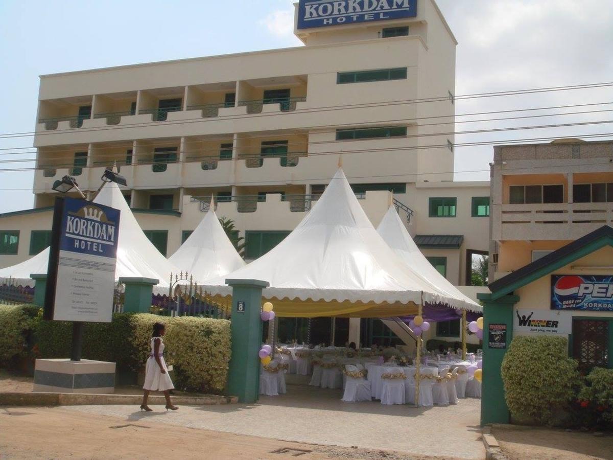 Korkdam Hotel Achimota Exterior photo